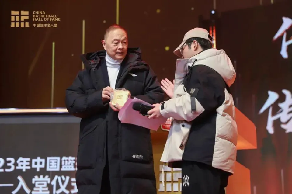 如何在篮球训练中有效应对压力?_0